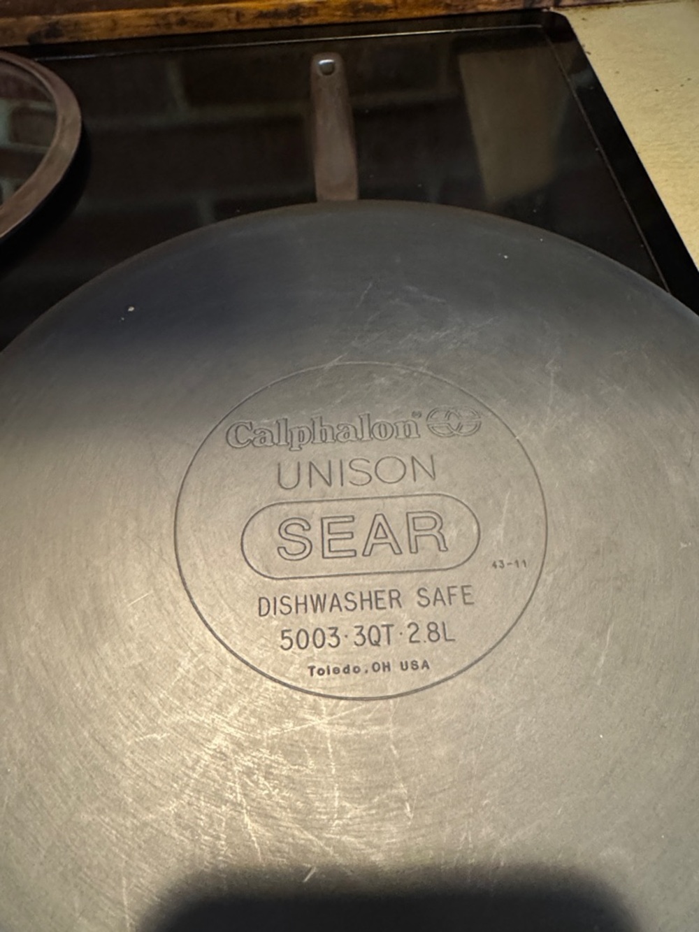 3 Quart Calphalon Gray Nonstick Sauté Pan with Glass Lid and Silver Handle - Picture 9 of 14